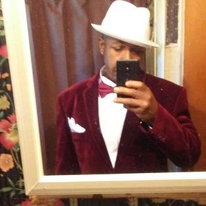 Meet your Posher, Warren